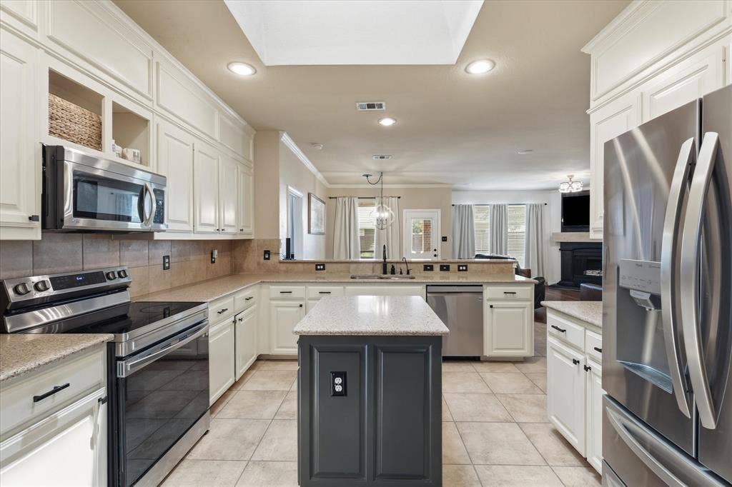 4521 Shagbark Drive, Denton, TX 76226