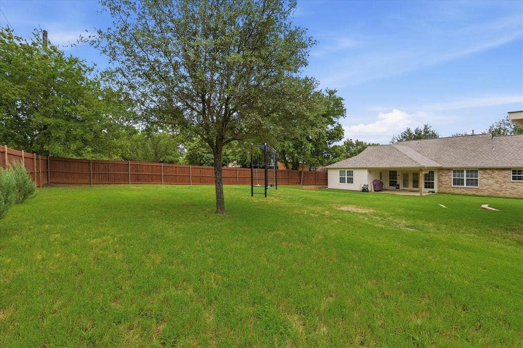 306 Oak Drive, Argyle, TX 76226