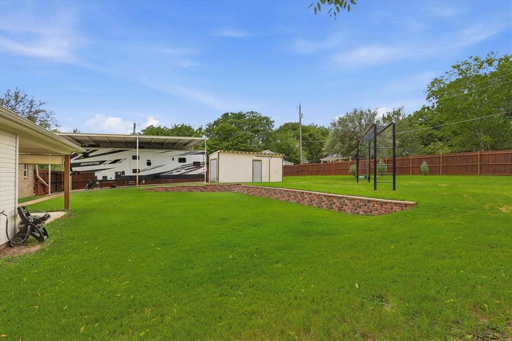 306 Oak Drive, Argyle, TX 76226