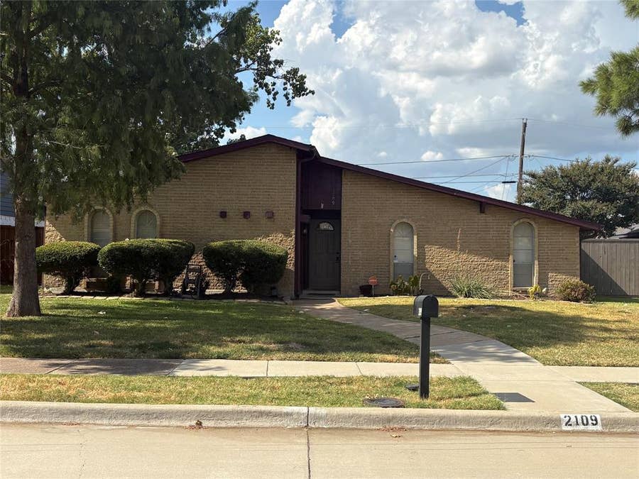 Property photo for 2109 Overglen Drive, Plano, TX