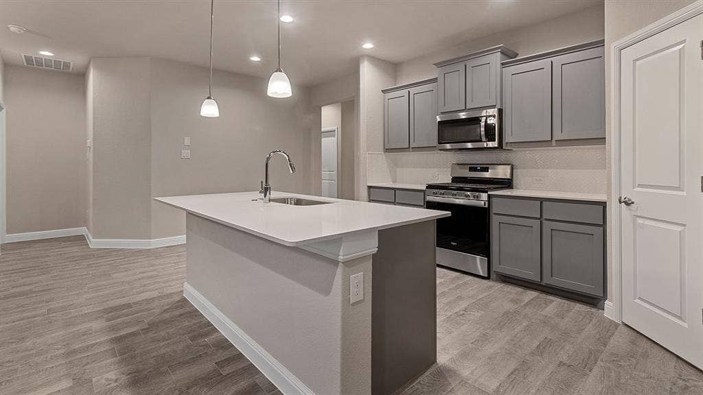 1449 CANTERBURY Trail, DeSoto, TX 75115 1449 CANTERBURY Trail, DeSoto, TX 75115