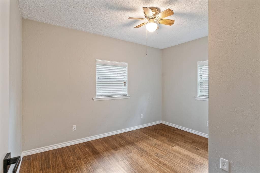 243 Shoreline Drive, Star Harbor, TX 75148 Guest bedroom 1 with loads of light!