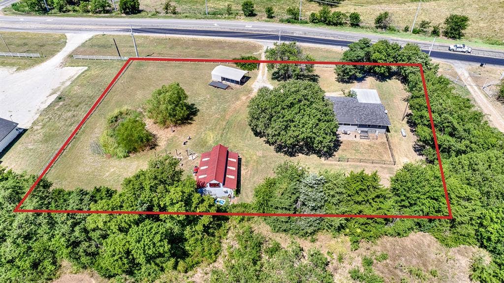 2403 State Highway 78 S, Farmersville, TX 75442 property lines are approximate and need to be verified by a survey