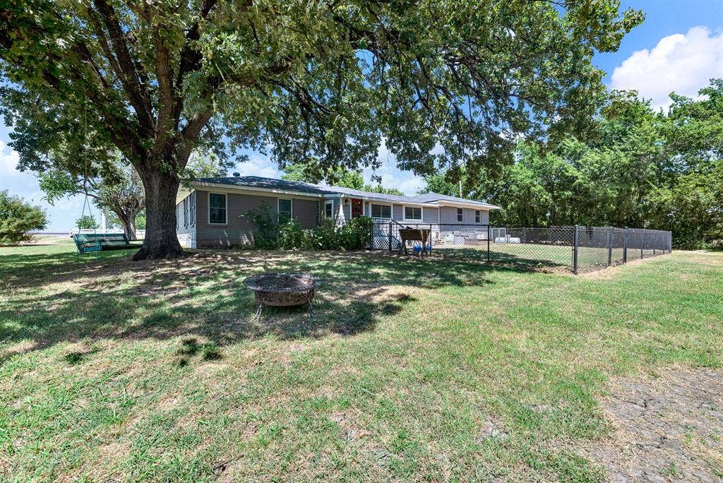 2403 State Highway 78 S, Farmersville, TX 75442 2403 State Highway 78 S, Farmersville, TX 75442