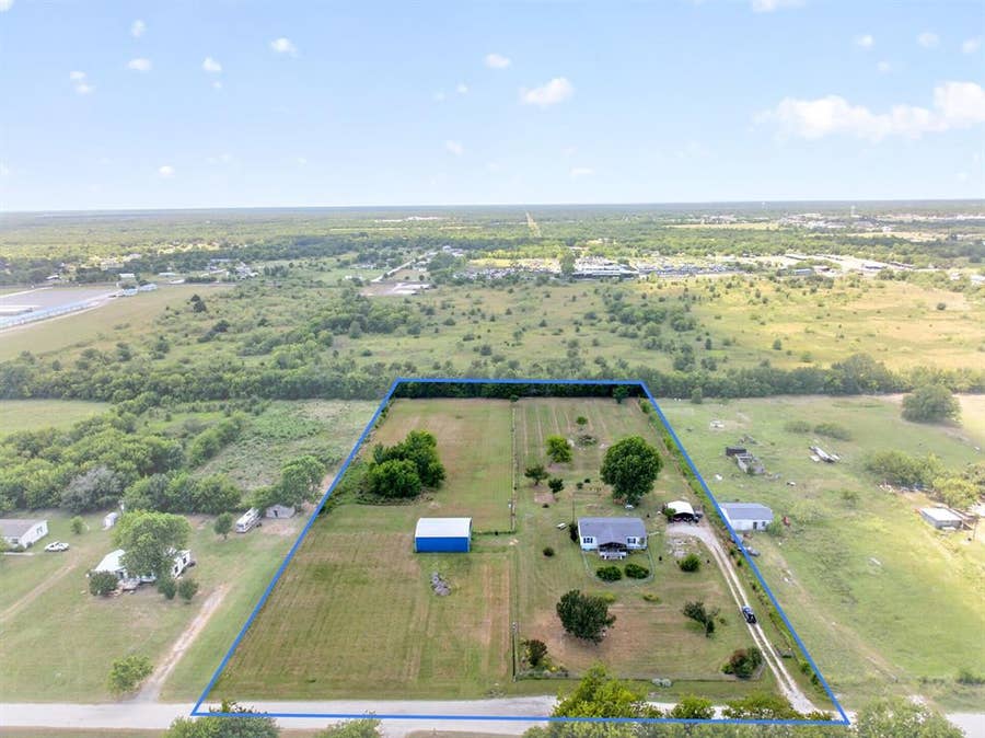 Property photo for 8900 Crestview Estate Road, Quinlan, TX