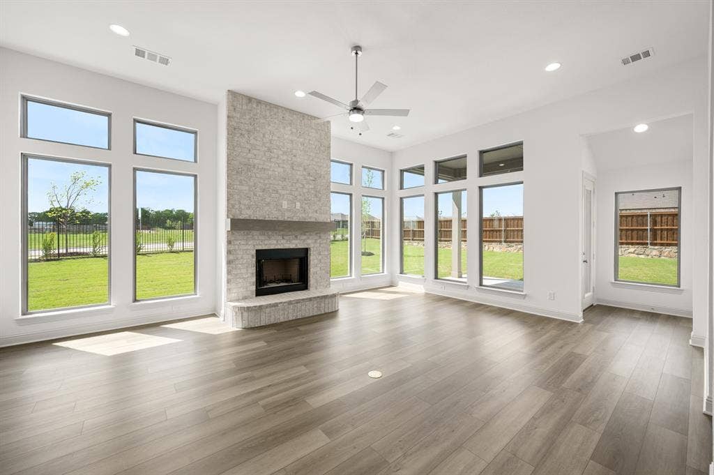 3043 Farmhouse Drive, Midlothian, TX 76065 3043 Farmhouse- Living Room-1