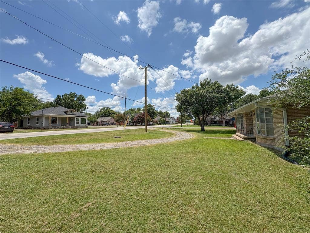 511 W Walnut Street, Celina, TX 75009