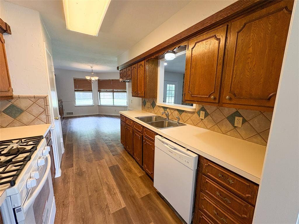 511 W Walnut Street, Celina, TX 75009