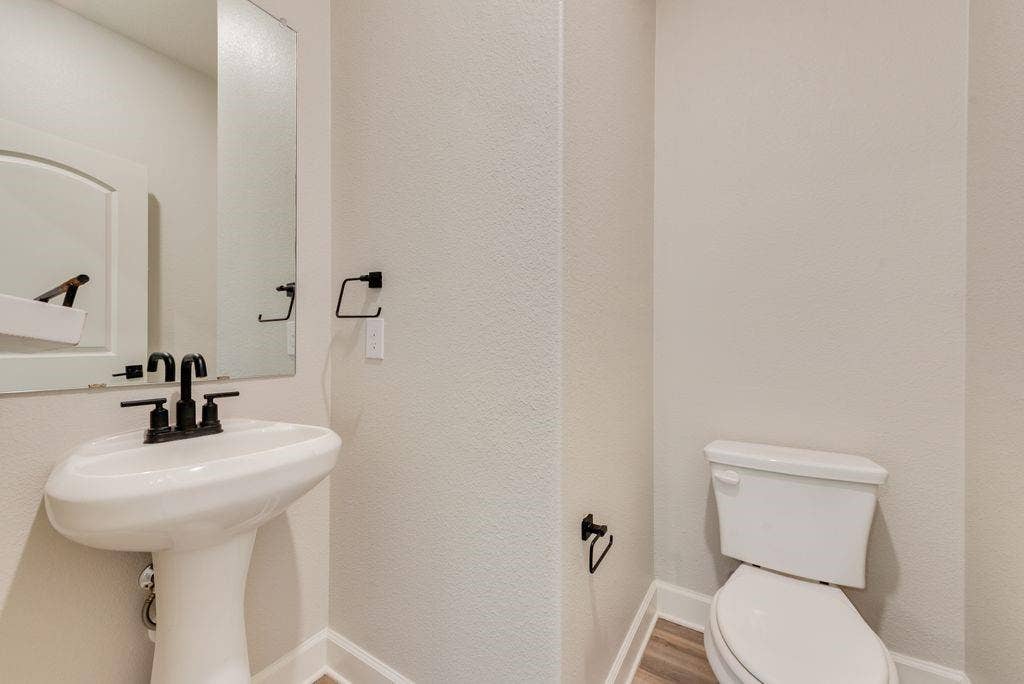804 Calhoun Drive, Anna, TX 75409 804 Calhoun Drive, Anna, TX 75409