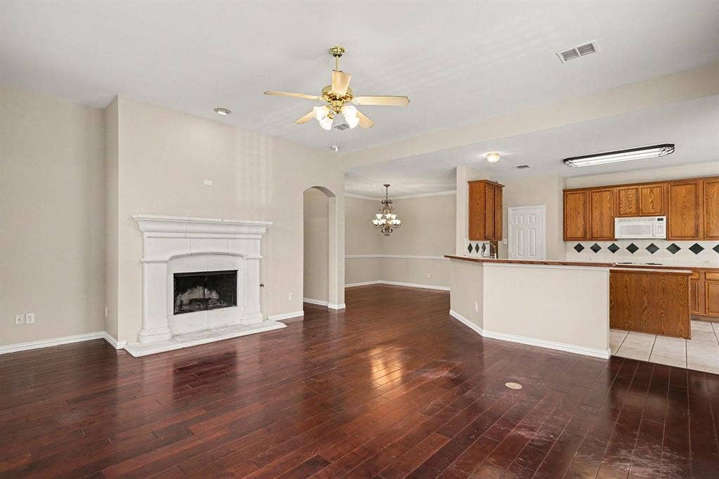 11829 Warbler Lane, Fort Worth, TX 76244 11829 Warbler Lane, Fort Worth, TX 76244