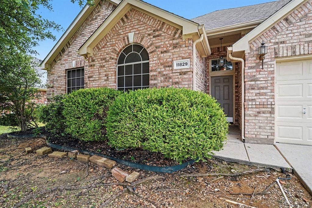 11829 Warbler Lane, Fort Worth, TX 76244 11829 Warbler Lane, Fort Worth, TX 76244