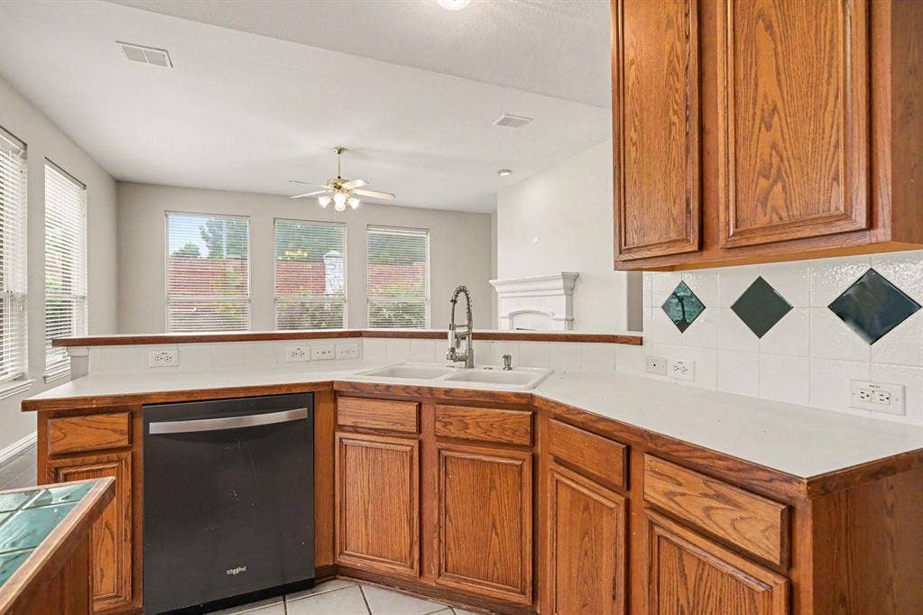 11829 Warbler Lane, Fort Worth, TX 76244 11829 Warbler Lane, Fort Worth, TX 76244