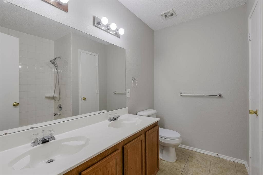 5525 Ventura Street, Fort Worth, TX 76244 5525 Ventura Street, Fort Worth, TX 76244
