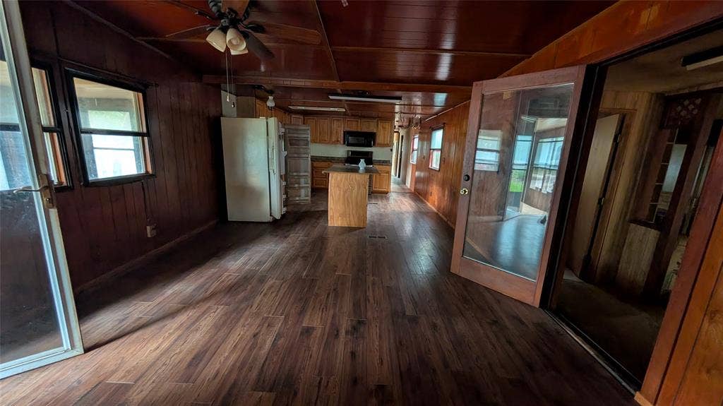 325 Oakgrove Circle, Elm Mott, TX 76640 325 Oakgrove Circle, Elm Mott, TX 76640