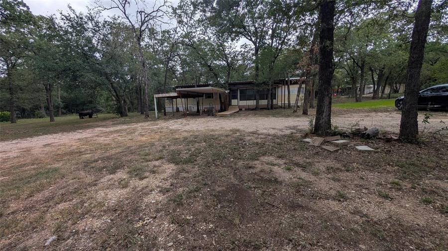 Property photo for 325 Oakgrove Circle, Elm Mott, TX