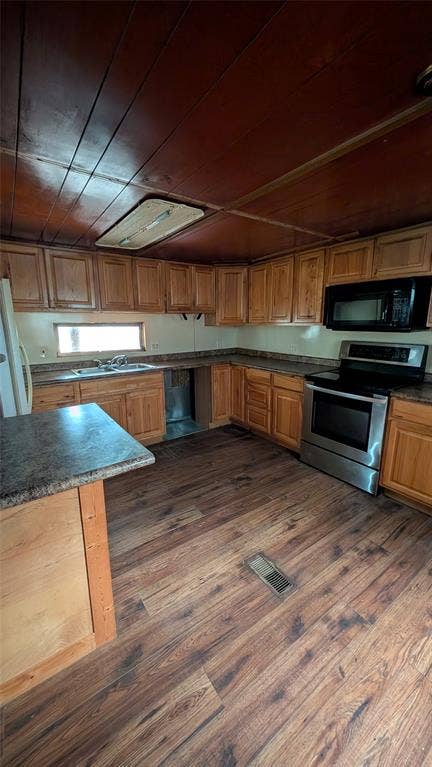 325 Oakgrove Circle, Elm Mott, TX 76640 325 Oakgrove Circle, Elm Mott, TX 76640