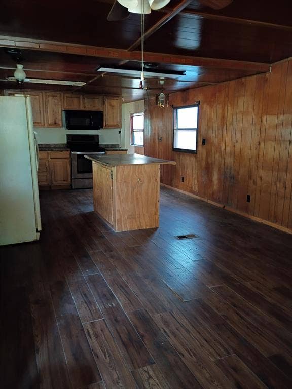 325 Oakgrove Circle, Elm Mott, TX 76640 325 Oakgrove Circle, Elm Mott, TX 76640