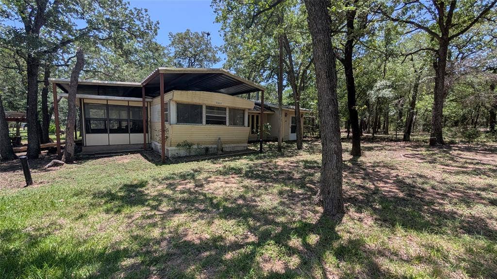 325 Oakgrove Circle, Elm Mott, TX 76640 325 Oakgrove Circle, Elm Mott, TX 76640