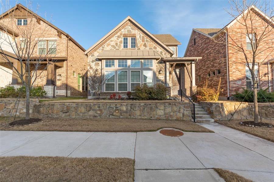 Property photo for 1017 Midland Drive, Allen, TX