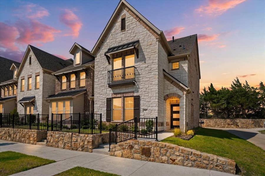 Property photo for 7937 Bayside Drive, Rowlett, TX
