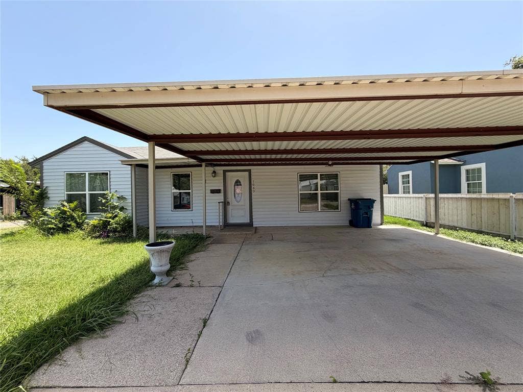 1640 Glenn Drive, Blue Mound, TX 76131 1640 Glenn Drive, Blue Mound, TX 76131