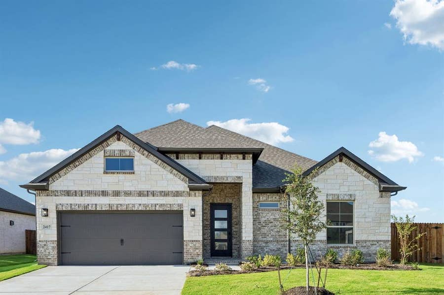 Property photo for 2417 Rams Horn Drive, Waxahachie, TX