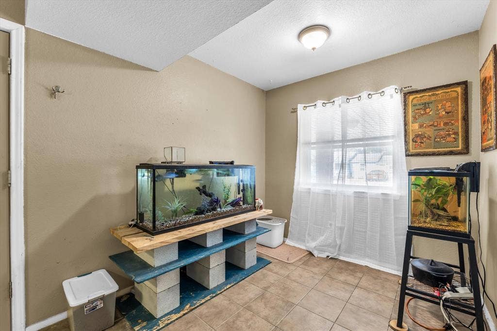 1013 S Madison Street, McGregor, TX 76657 Dining Area is open to the Kitchen