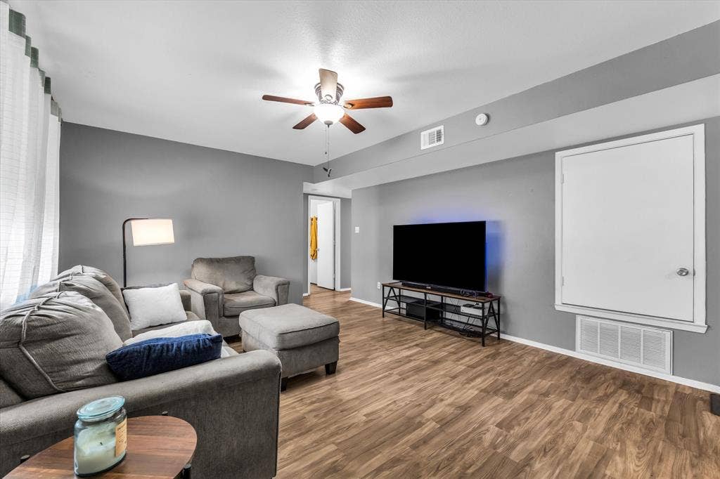 1013 S Madison Street, McGregor, TX 76657 1013 S Madison Street, McGregor, TX 76657