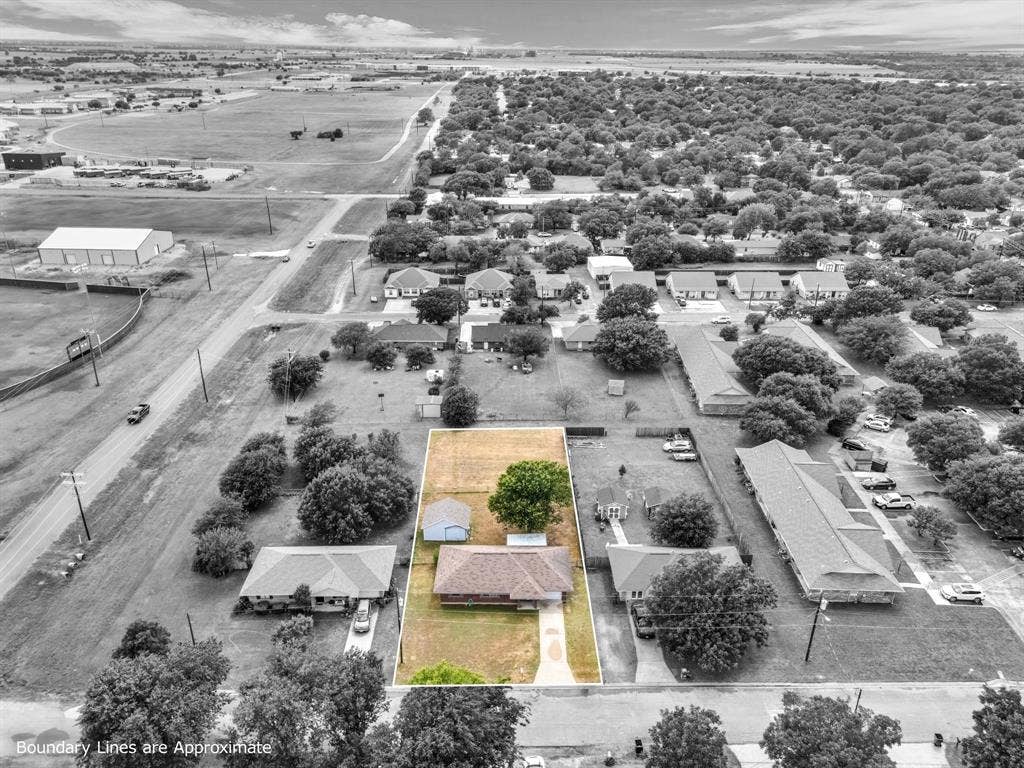1013 S Madison Street, McGregor, TX 76657 1013 S Madison Street, McGregor, TX 76657