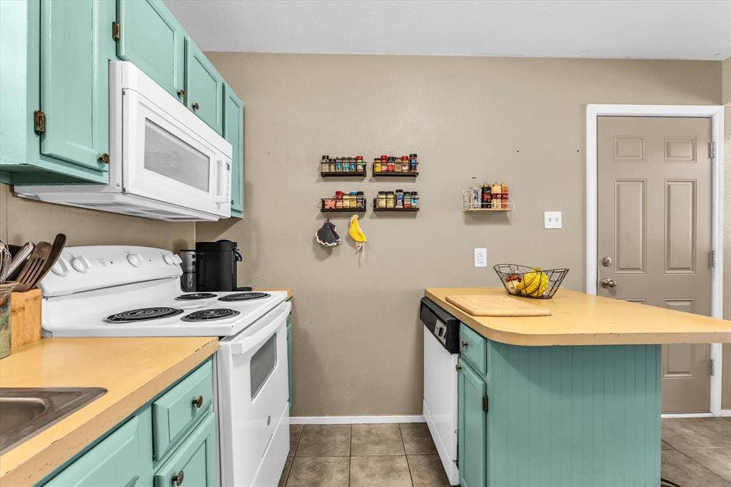 1013 S Madison Street, McGregor, TX 76657 1013 S Madison Street, McGregor, TX 76657