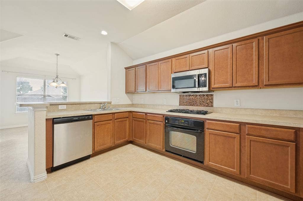 5005 Ridge Run Drive, McKinney, TX 75071 5005 Ridge Run Drive, McKinney, TX 75071