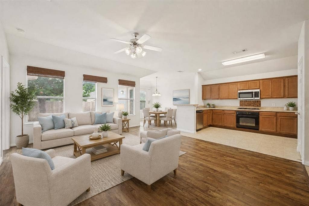 5005 Ridge Run Drive, McKinney, TX 75071 Virtually Staged Living and Breakfast Room