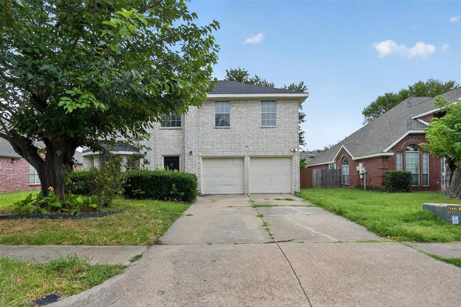 Property photo for 836 Snapdragon Lane, Plano, TX