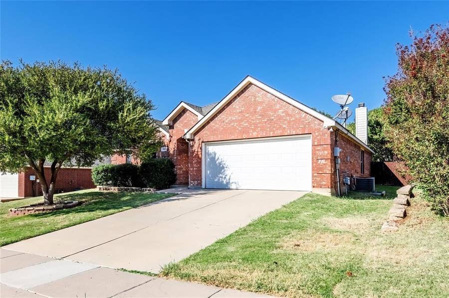 Property photo for 306 Tarpan Trail, Celina, TX