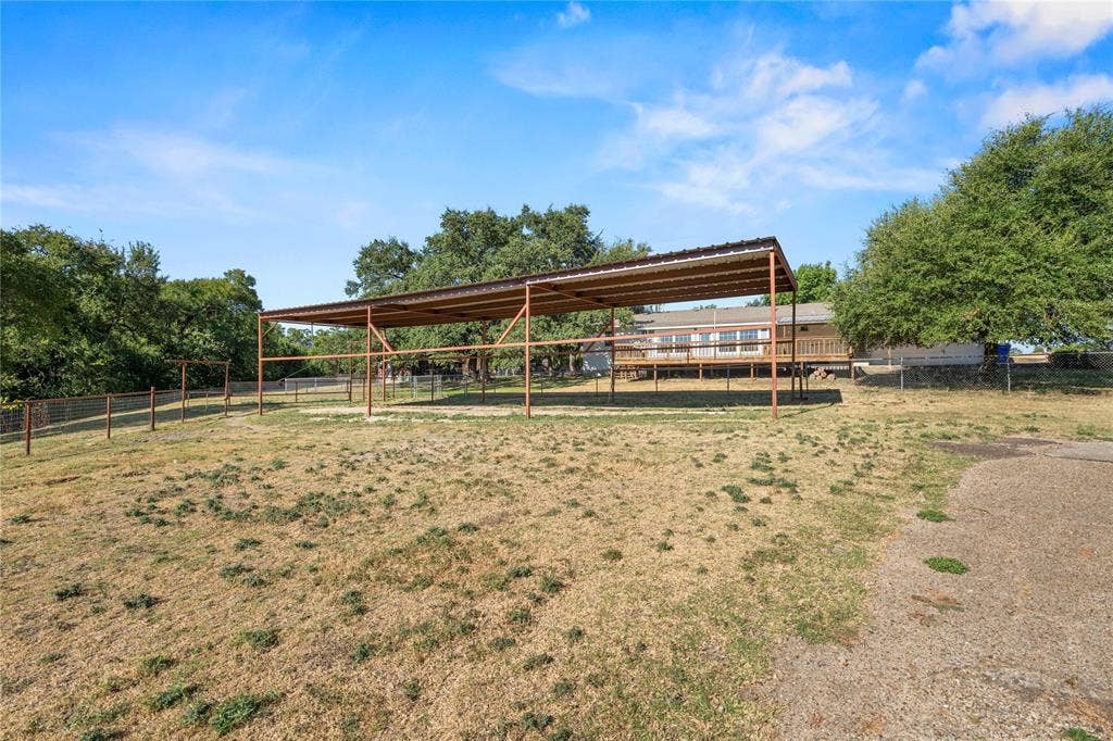 1305 S Old Temple Road, Lorena, TX 76655 1305 S Old Temple Road, Lorena, TX 76655
