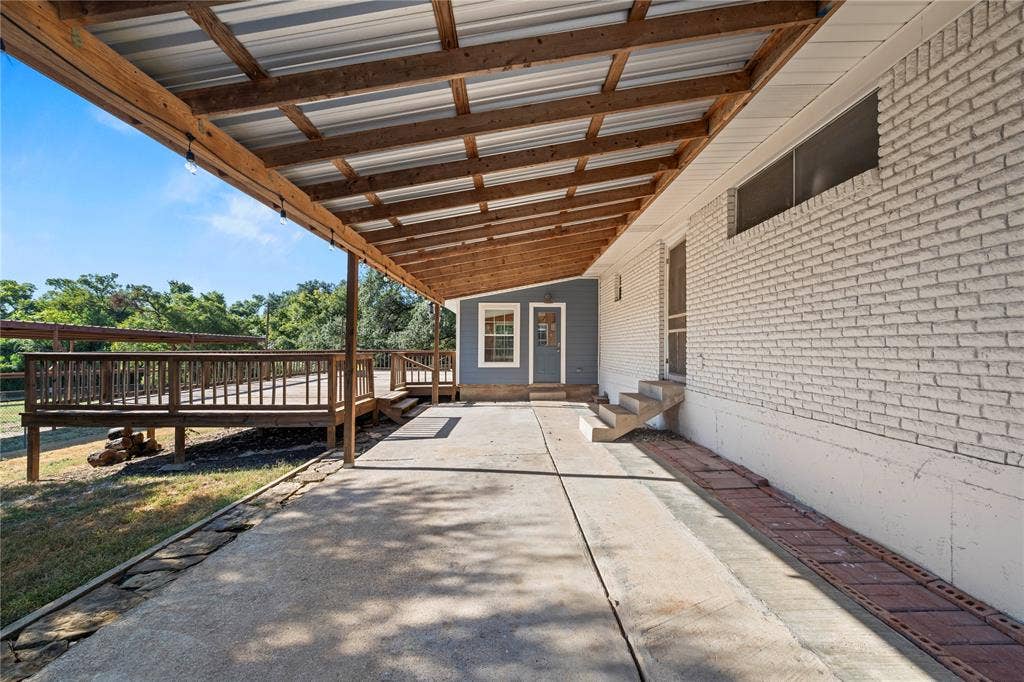 1305 S Old Temple Road, Lorena, TX 76655 1305 S Old Temple Road, Lorena, TX 76655