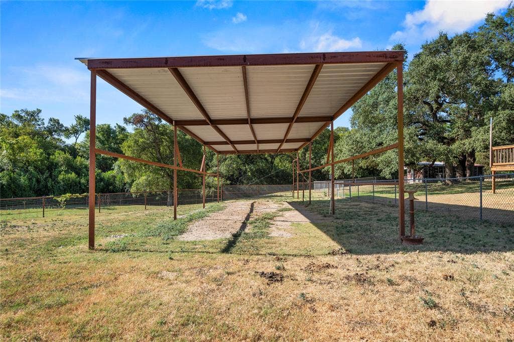1305 S Old Temple Road, Lorena, TX 76655 1305 S Old Temple Road, Lorena, TX 76655
