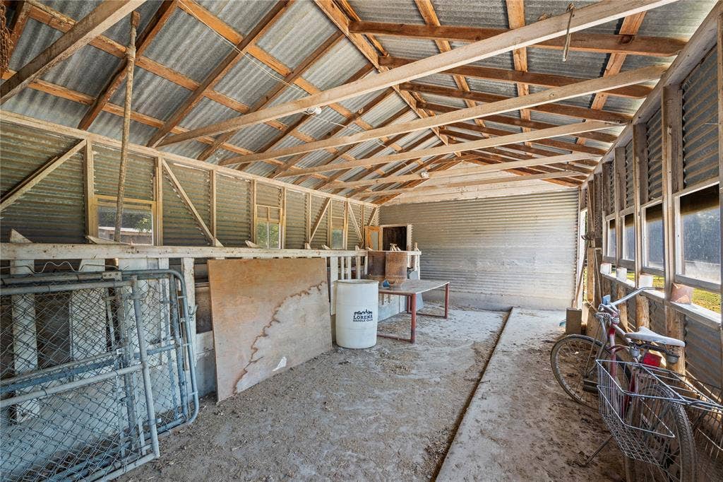 1305 S Old Temple Road, Lorena, TX 76655 1305 S Old Temple Road, Lorena, TX 76655
