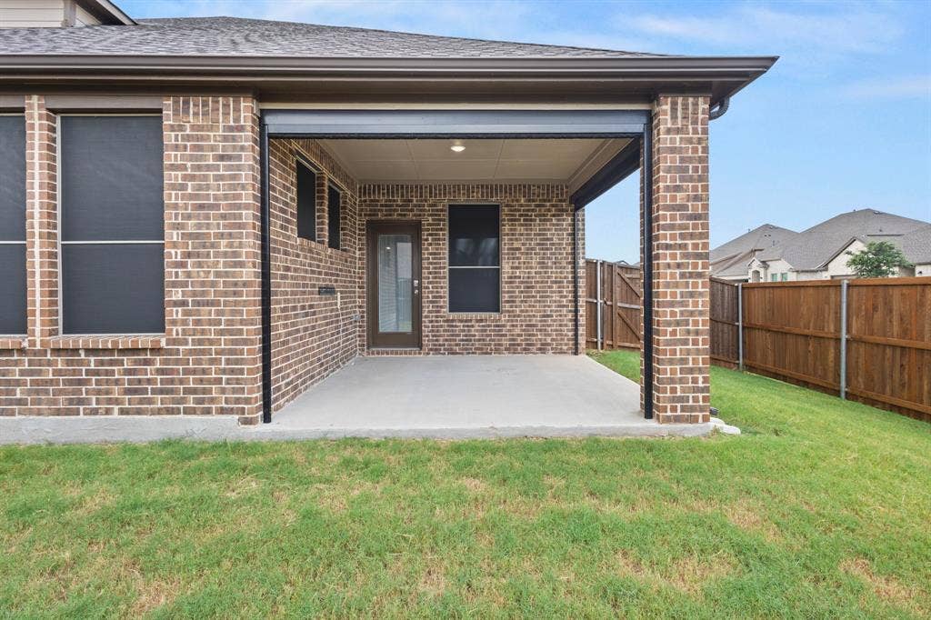 652 Congressional Avenue, Red Oak, TX 75154 652 Congressional Avenue, Red Oak, TX 75154