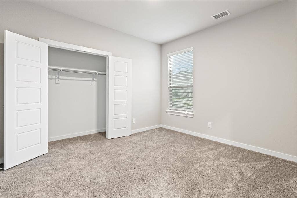 652 Congressional Avenue, Red Oak, TX 75154 652 Congressional Avenue, Red Oak, TX 75154