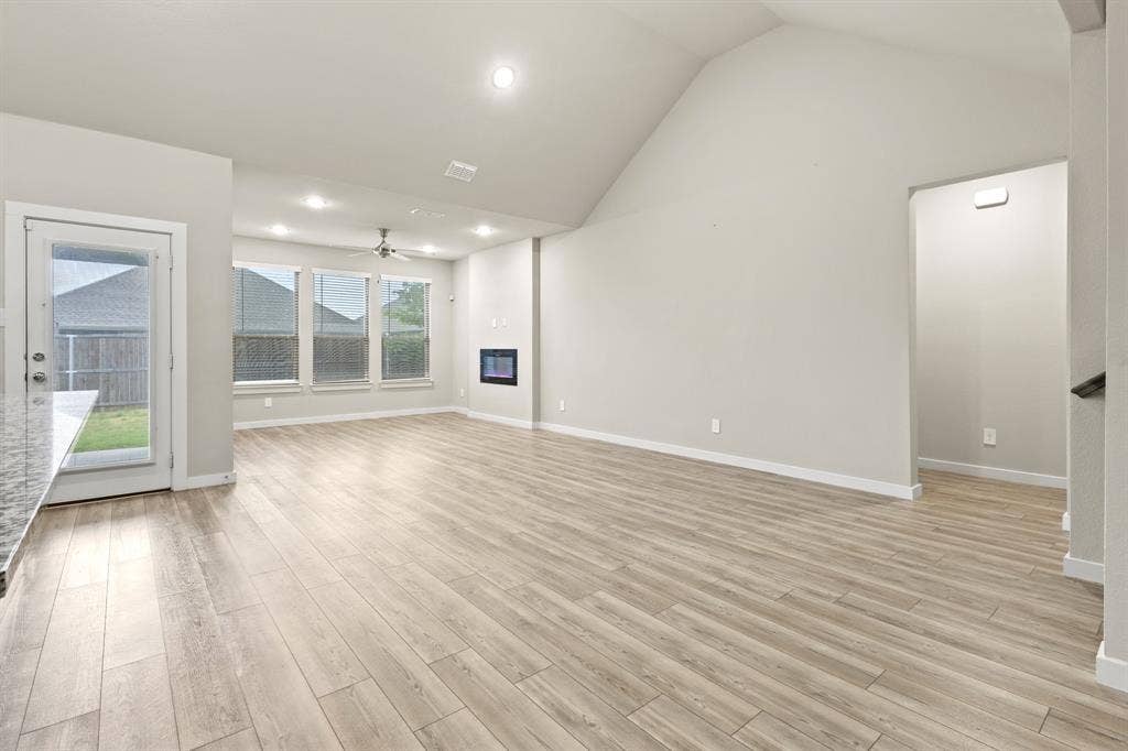 652 Congressional Avenue, Red Oak, TX 75154 652 Congressional Avenue, Red Oak, TX 75154
