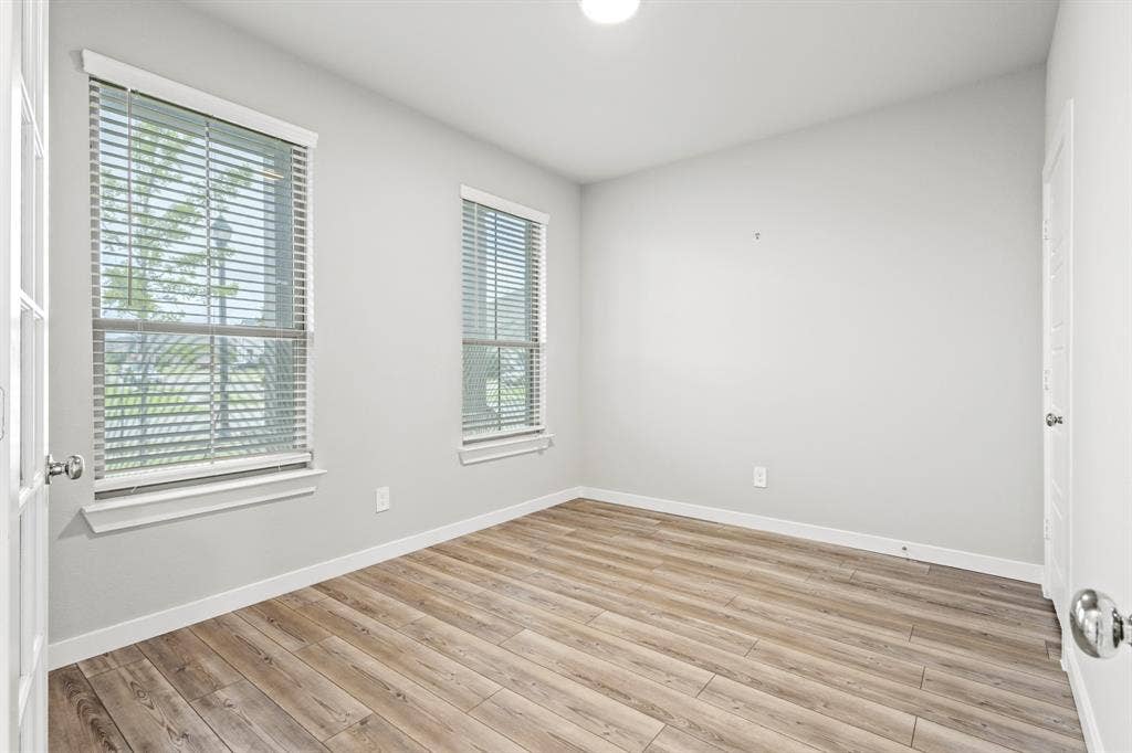 652 Congressional Avenue, Red Oak, TX 75154 652 Congressional Avenue, Red Oak, TX 75154