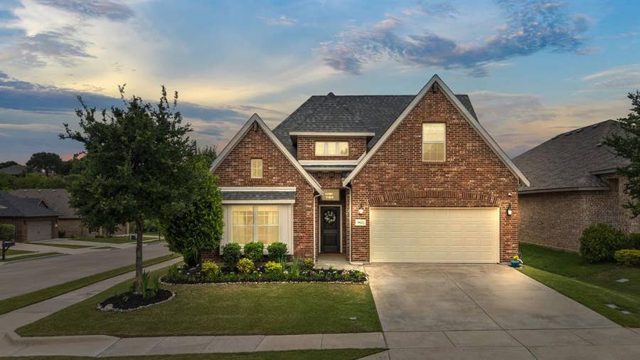 Property photo for 9621 Rosina Trail, Fort Worth, TX