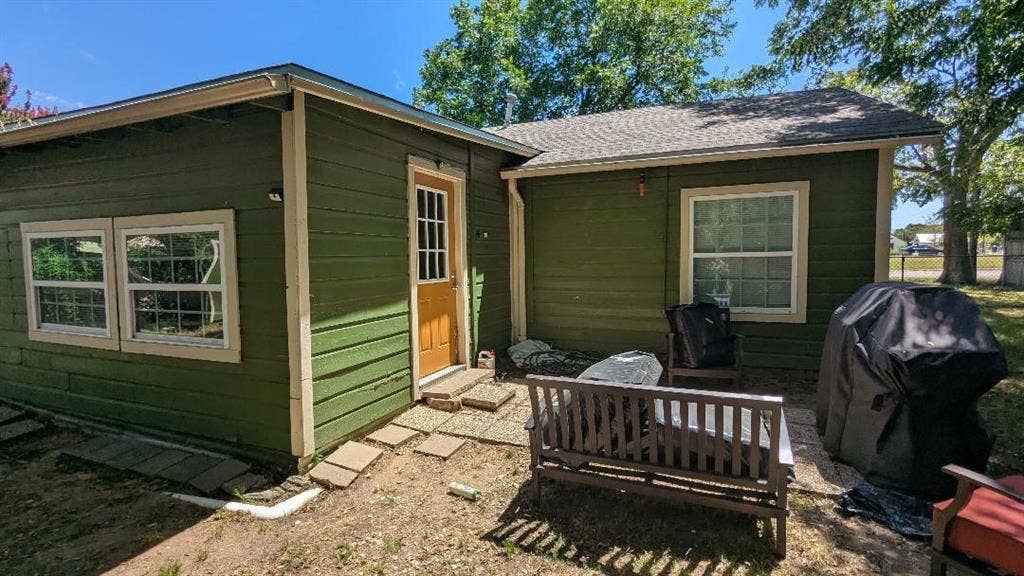 107 Brown Street, Mansfield, TX 76063 107 Brown Street, Mansfield, TX 76063
