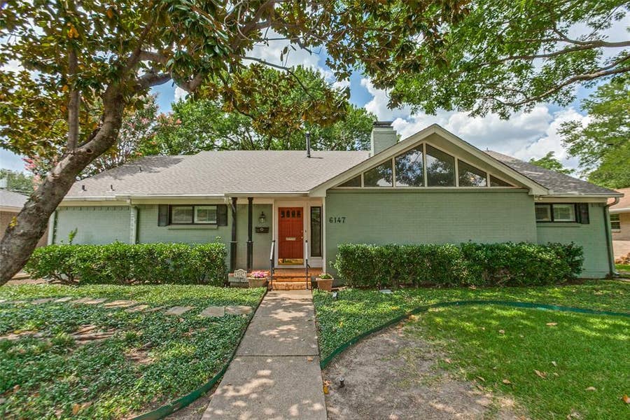 Property photo for 6147 E University Boulevard, Dallas, TX