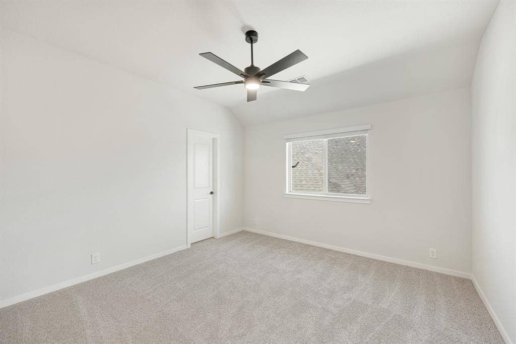 1213 Summer Grove Drive, Midlothian, TX 76065