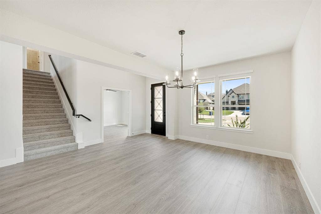 1213 Summer Grove Drive, Midlothian, TX 76065