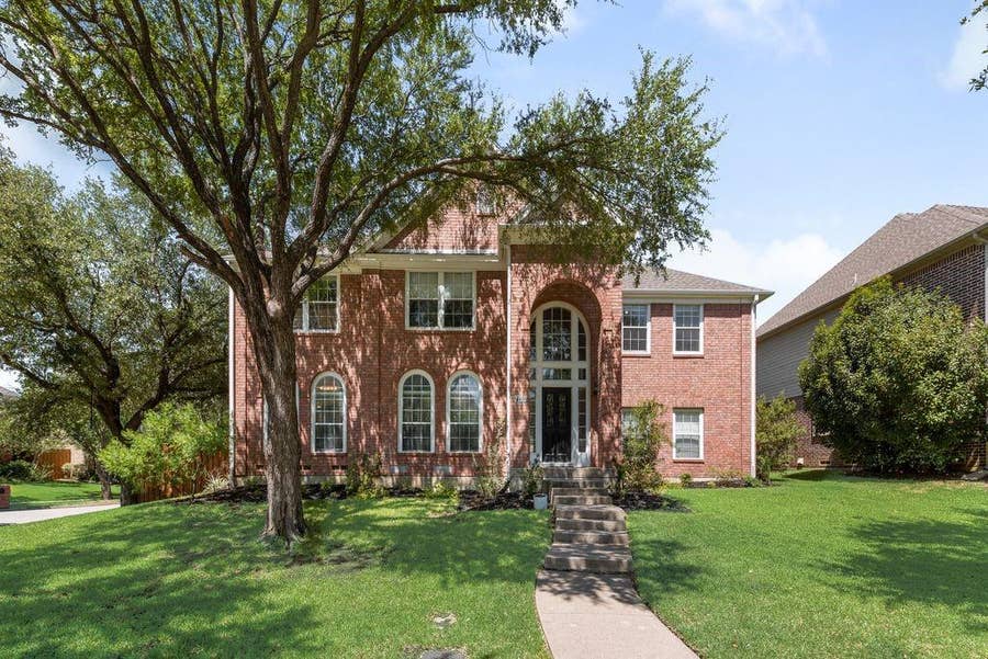 Property photo for 7713 Pine Street, Irving, TX