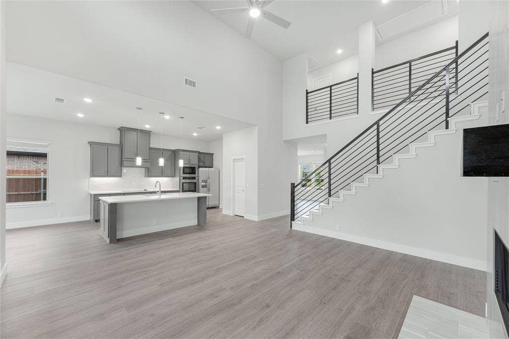 4017 Foot Hills Drive, Midlothian, TX 76065 4017 Foot Hills Drive, Midlothian, TX 76065