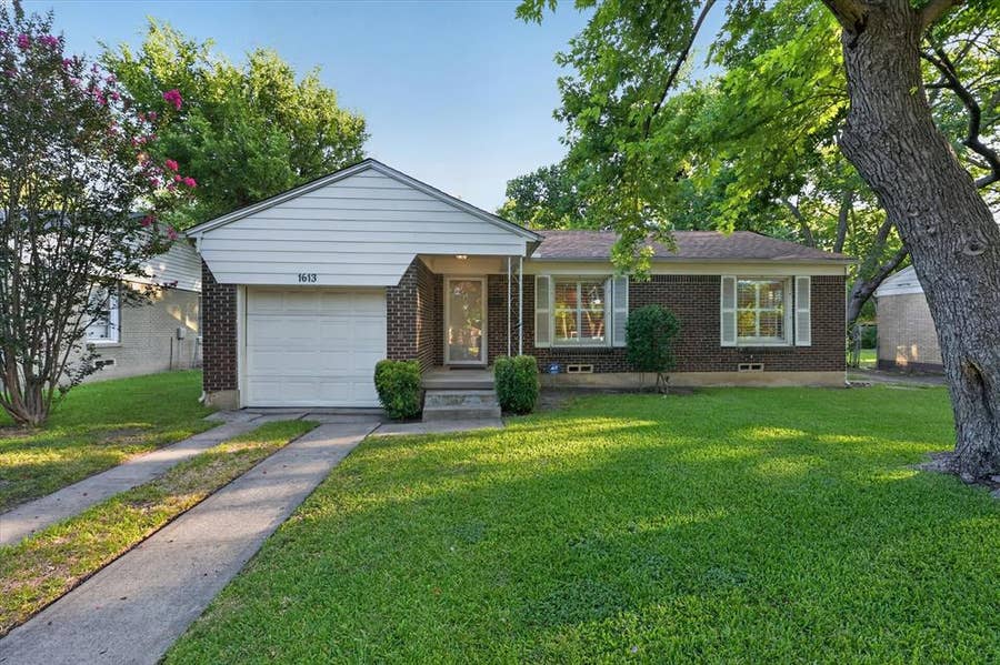 Property photo for 1613 Pat Drive, Dallas, TX